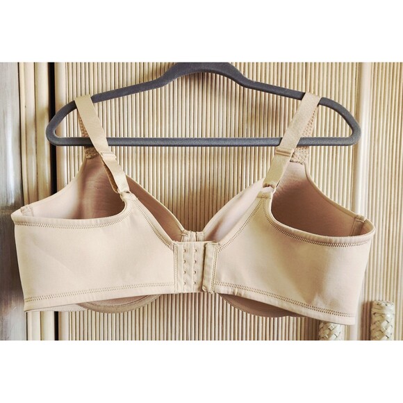 Vanity Fair Bra 42DD Beige Underwire Lightly Lined Back Smoothing EUC 76380 - Picture 2 of 6